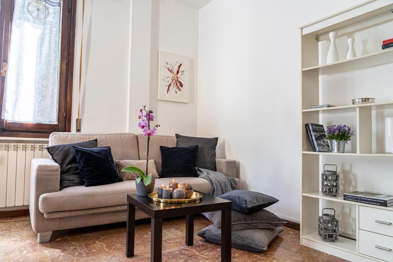 Cozy Roman Apartment with parking Florencja Zewnętrze zdjęcie