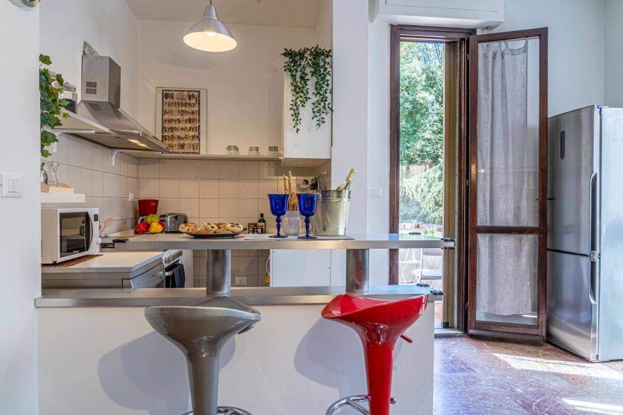 Cozy Roman Apartment with parking Florencja Zewnętrze zdjęcie